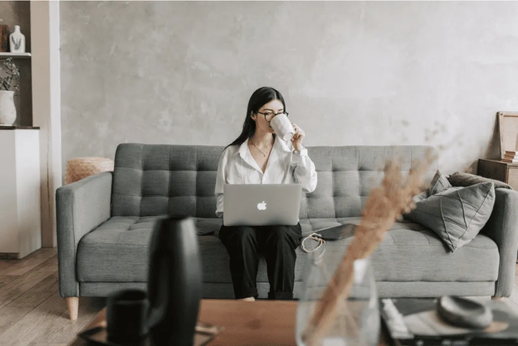 ¿Qué es el trabajo híbrido y por qué está de moda?